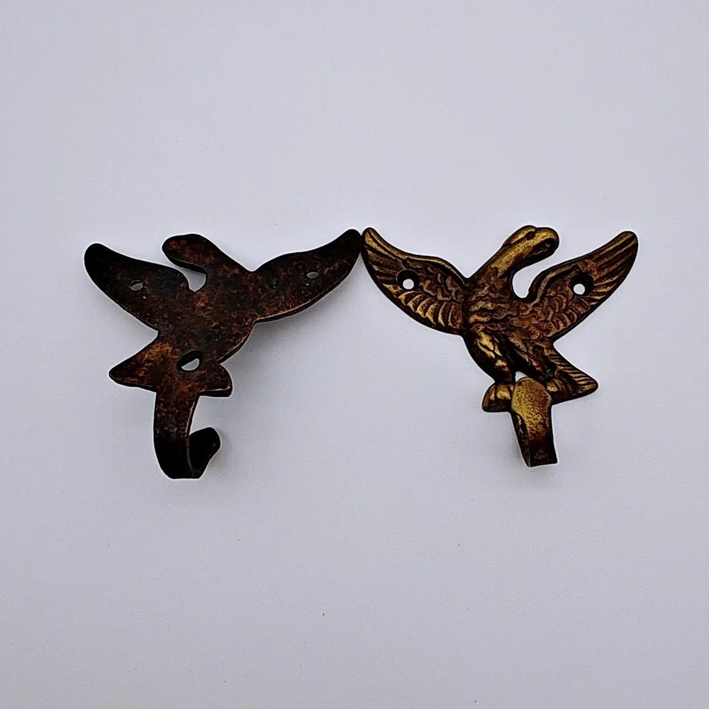 Vintage‎ Brass Eagle Wall Hooks Pair Amerock A6069 Patriotic Coat Hat Hooks